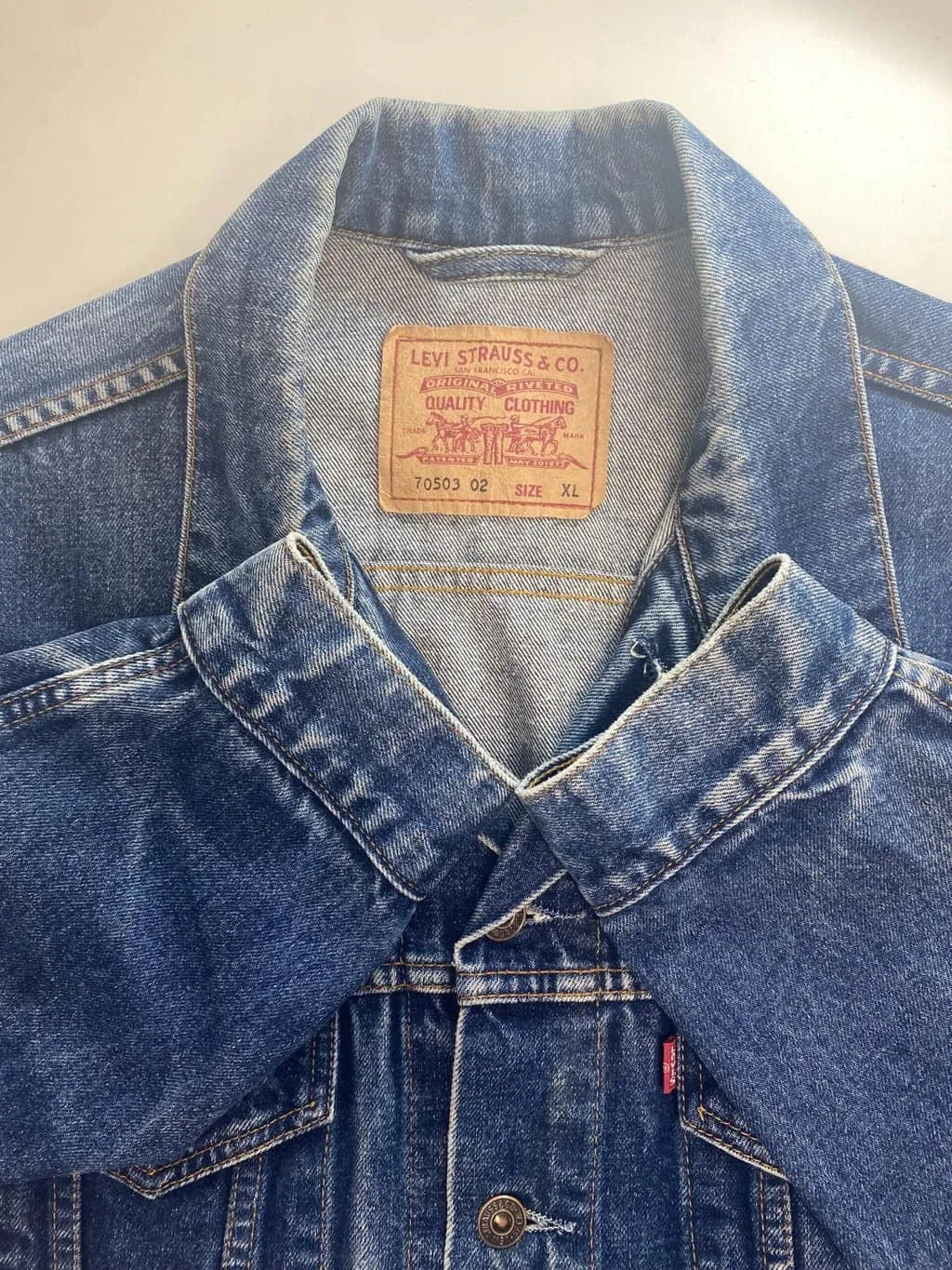 90s vintage Levis denim jacket in blue, 70503 02 – XL