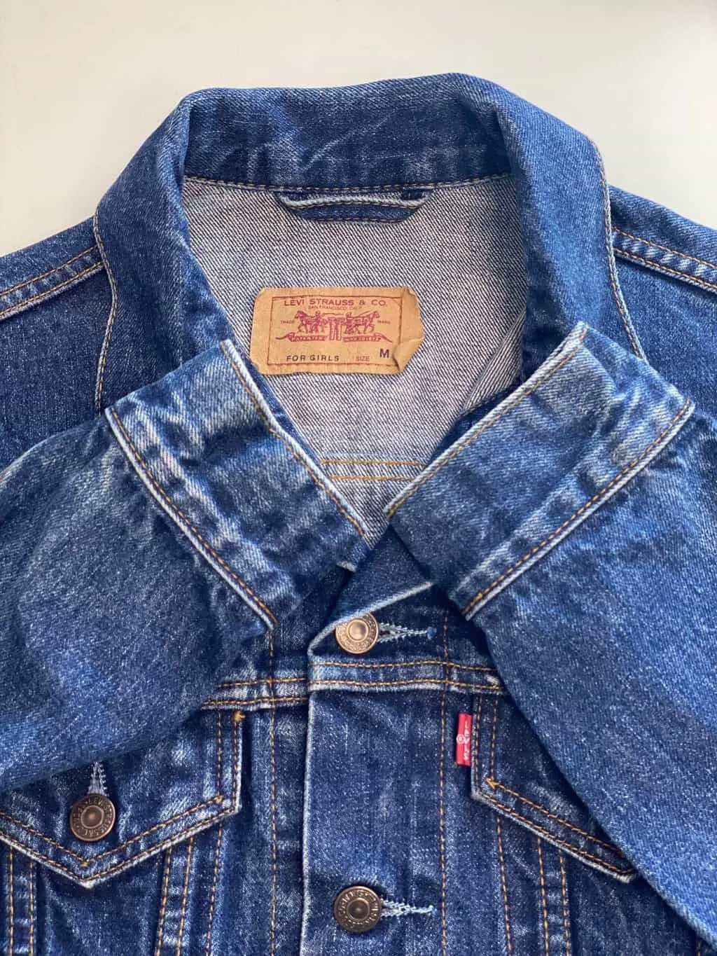 90s vintage Levis for girls denim jacket in dark blue – XS / Small