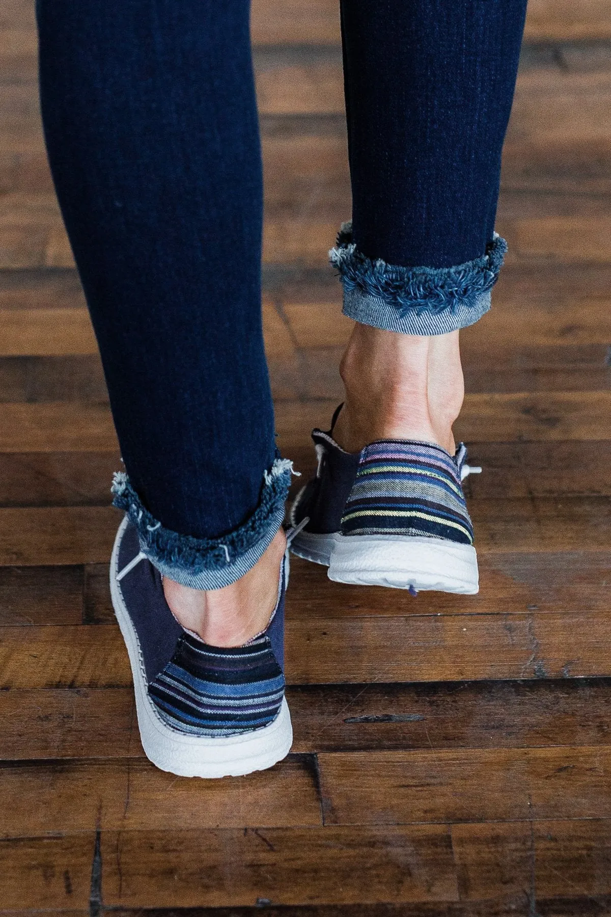 Gypsy Jazz Poppy Sneakers- Navy