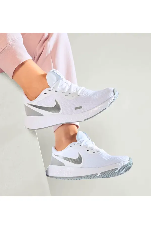 Nike Women Revolution 5 Running Shoes White