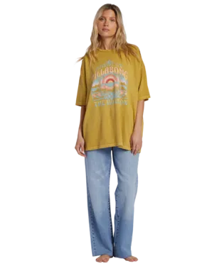 Women's Billabong Sunrise On The Beach Boyfriend T-Shirt